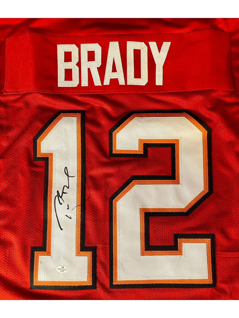 Tom Brady Signed Jersey With COA (A51250)